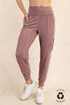 BUTTER JOGGER WITH SIDE POCKETS