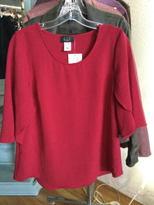  Airflow Tulip Sleeve Top