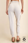 BUTTER JOGGER WITH SIDE POCKETS