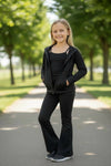 Black Girls stretchy active set.  (Fitted) GLP081909-AMY