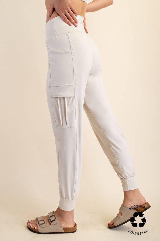BUTTER JOGGER WITH SIDE POCKETS