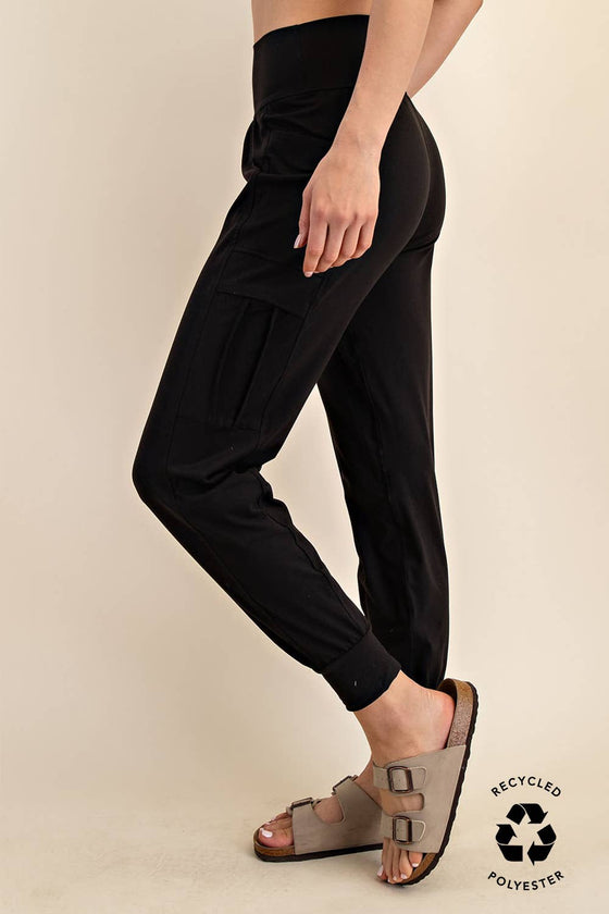 BUTTER JOGGER WITH SIDE POCKETS
