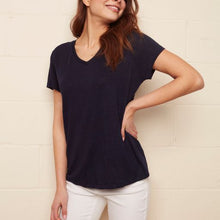  Simple Linen V-Neck T-Shirt